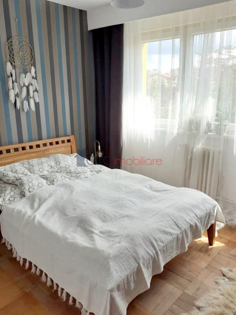 Apartment 4 rooms for sell in Cluj-napoca, ward Manastur