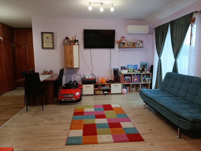 Apartment 2 rooms for sell in Floresti