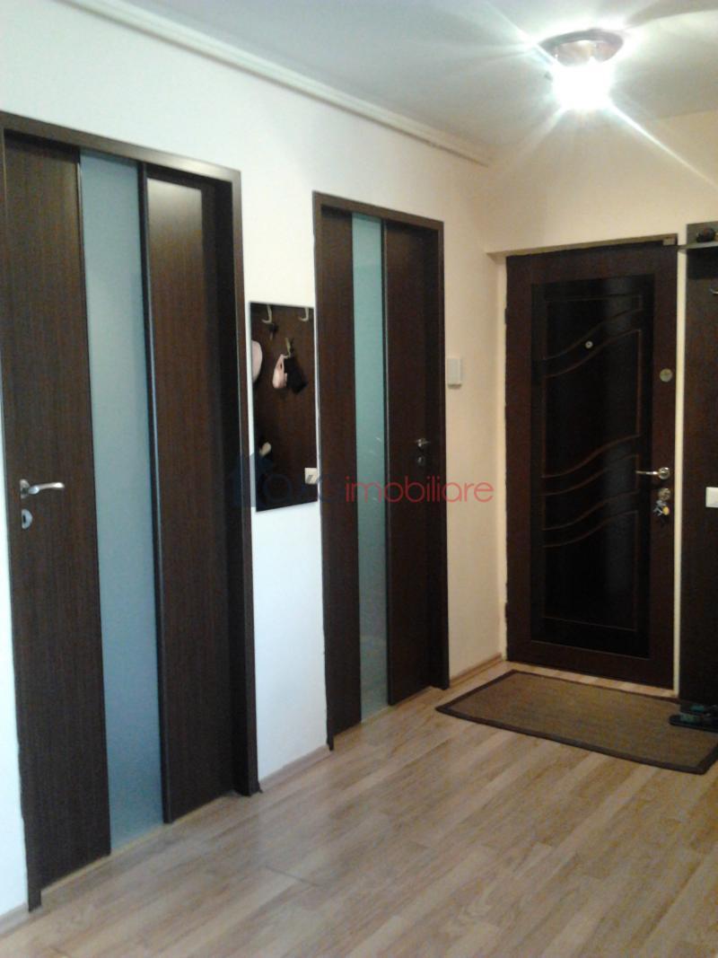 Apartament 3 camere de vanzare